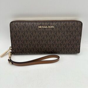 Michael Kors Jet Set Travel Large Continental Wallet Wristlet MK Brown